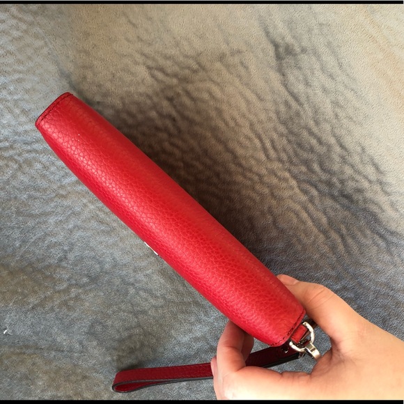 Red Michael kors cellphone wristlet - Picture 2 of 5